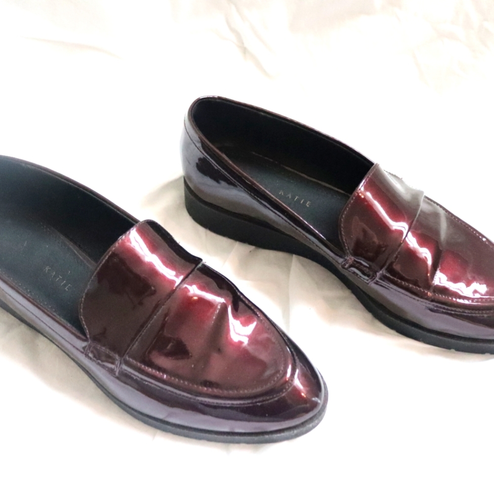 Kelly and Katie Burgundy Loafers, Size 9.5